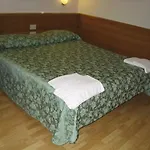 Hotel Sonia 3*
