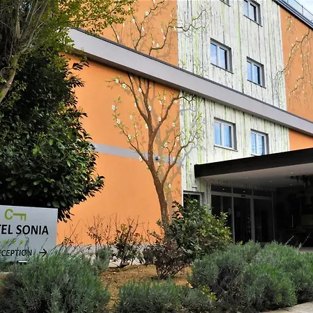 Hotel Sonia 3*