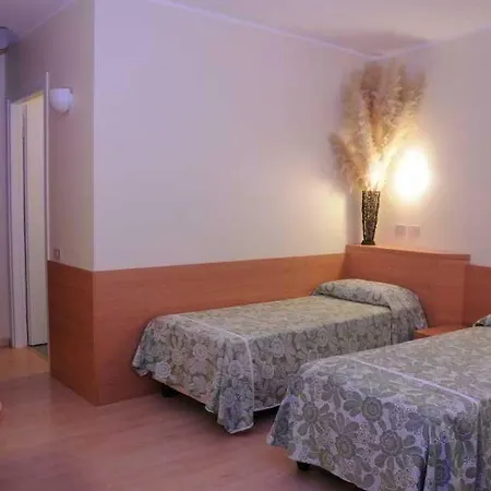 Sonia Hotel 3*