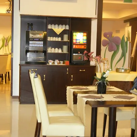 Hotel Sonia 3*